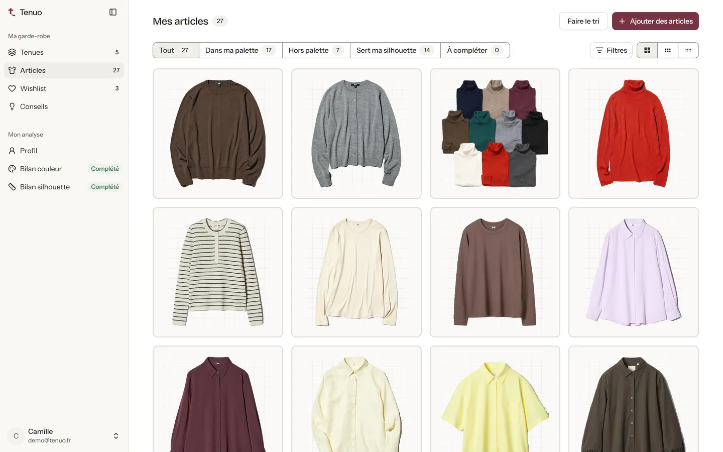 L’armoire de Tenuo : vingt-sept vêtements détourés, posés sur la grille du patron.
