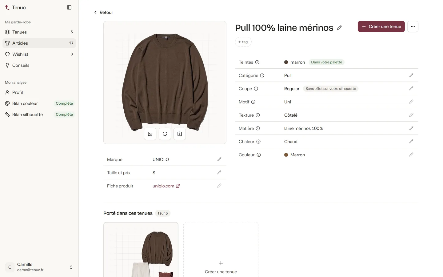 La fiche d’un pull dans Tenuo : sa teinte lue contre la palette, sa coupe, sa matière.